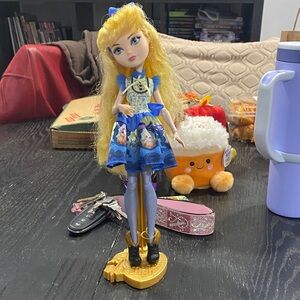 Ever After High First Chapter Blondie Lockes Mint Condition